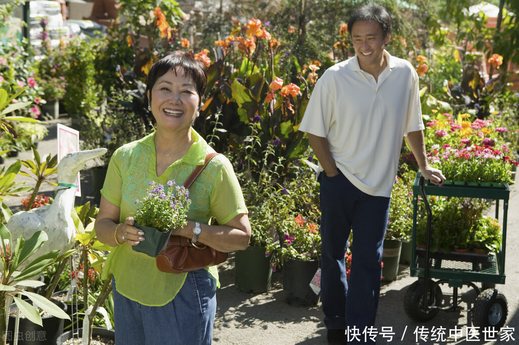  肿瘤|带癌生存十年，女子分享了她的“抗癌经验”，肿瘤没有那么可怕