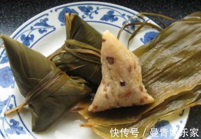 煮粽子是“冷水”还是“热水”下锅,很多人做错了,难怪煮开花!