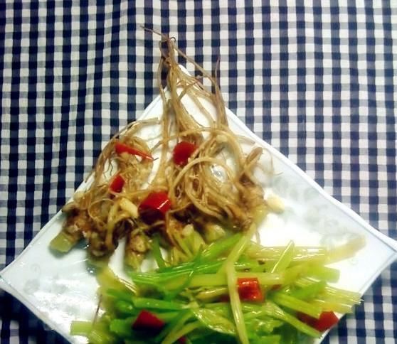 营养|多年芹菜都白吃了,原来最有营养的是芹菜根,可惜都不了解