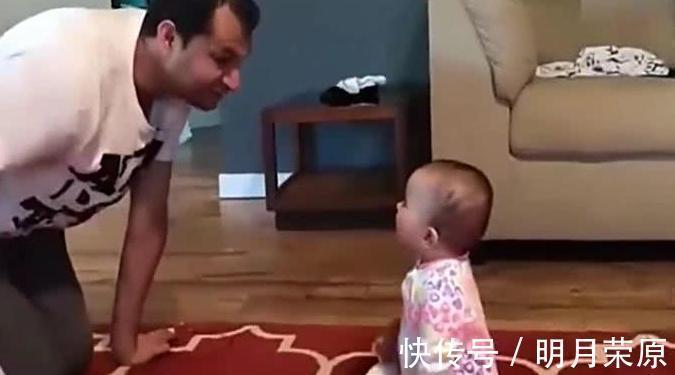 小宝宝|1岁宝宝居然会和爸爸吵架,萌宝接下来动作,把网友都笑翻