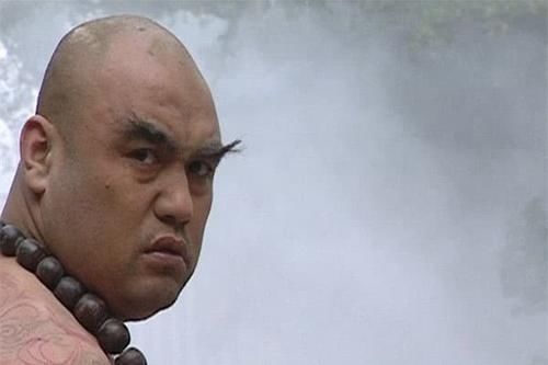 花荣|此人兵器重达五十多斤,曾恶战鲁智深和秦明,最终倒在花荣箭下