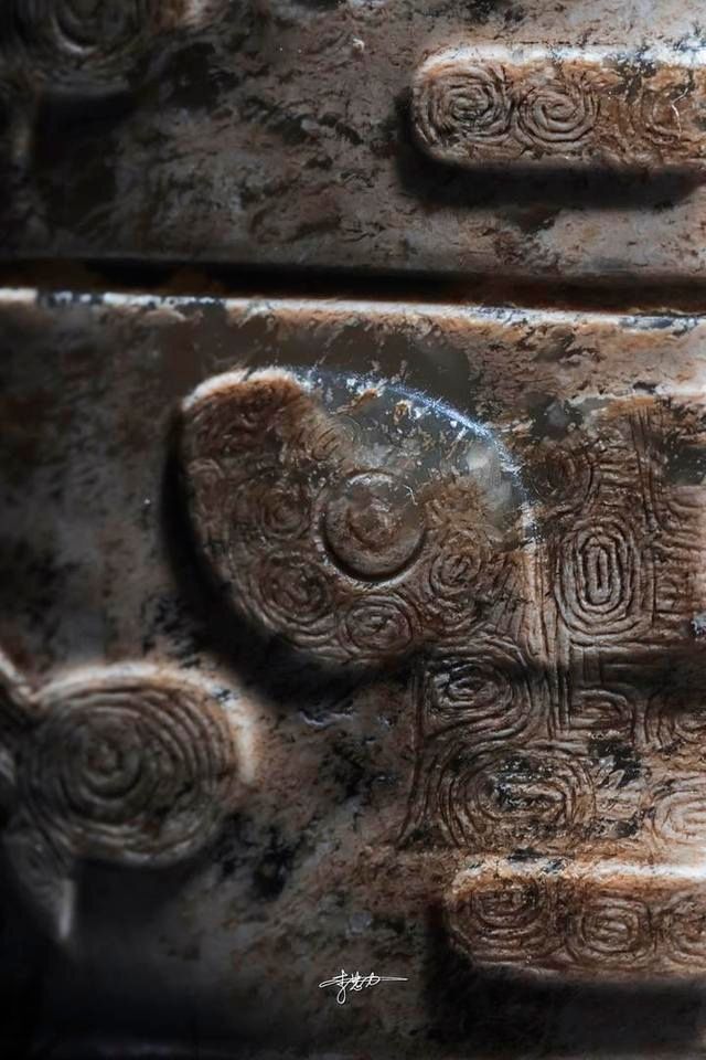 铁粉|在良渚,看世界丨这位“良渚铁粉”在全国各地博物馆追拍良渚玉器