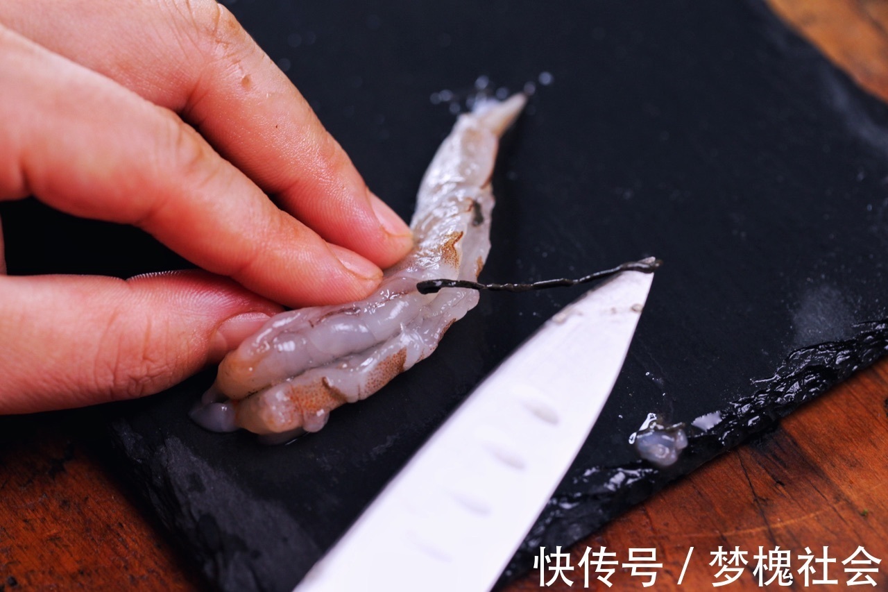 营养健康|西兰花炒虾仁在家做，营养健康，美味好吃