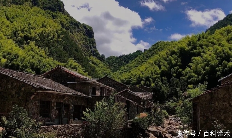 浙江有个用石头垒起的村，200户石屋古色古韵，被称“世外桃源”