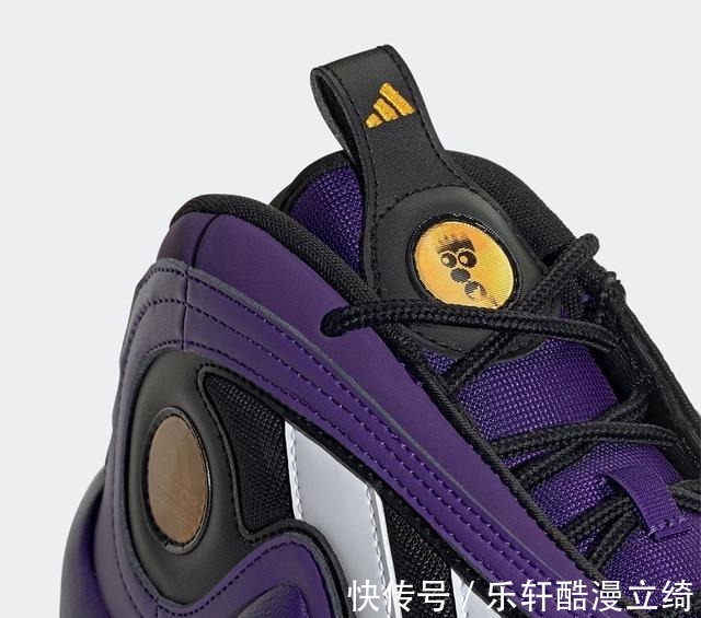 战靴 科比球鞋再度登场!元年「扣篮大赛战靴」复刻实物释出