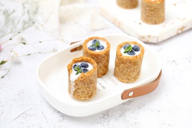 蓝莓|要减肥还嘴馋怎么办?推荐一款高颜值甜点,低脂低卡吃完不长肉!