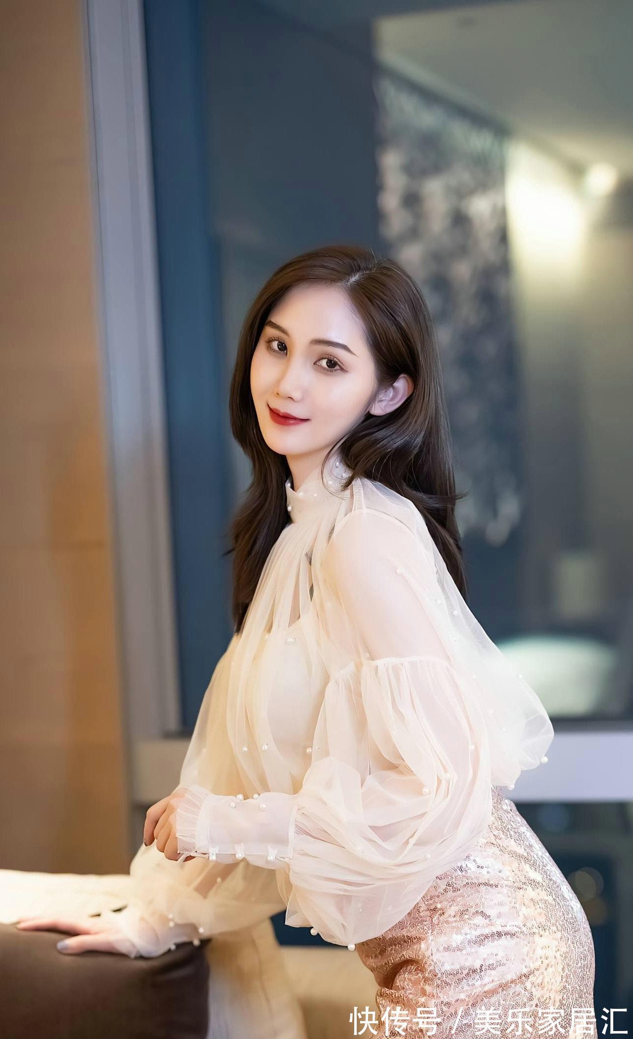 穿搭|夏季想要穿得清凉又舒适，背心和健美裤的搭配是一个非常不错选择