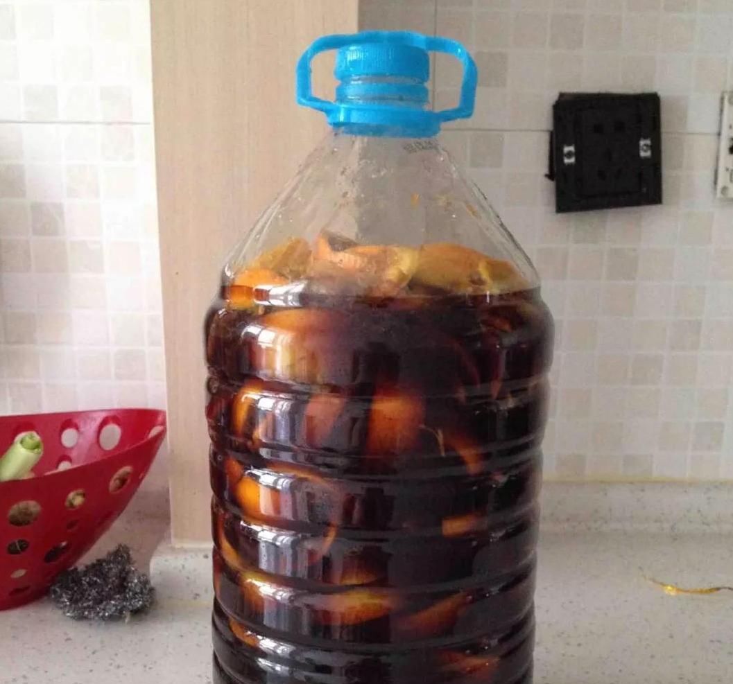 长期盆栽养花种草，土壤易板结该怎么预防？从浇水施肥下手