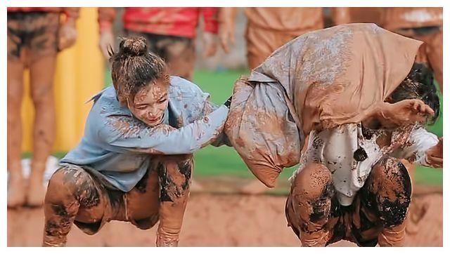 宋雨琦背后金主曝光，逼退楊穎只是時(shí)間問(wèn)題？姚譯添早已透露內(nèi)情