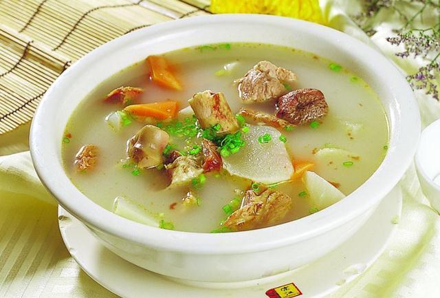 医生|隔夜菜,不能吃了?医生同学:除了这3种,其它的或许能放心吃