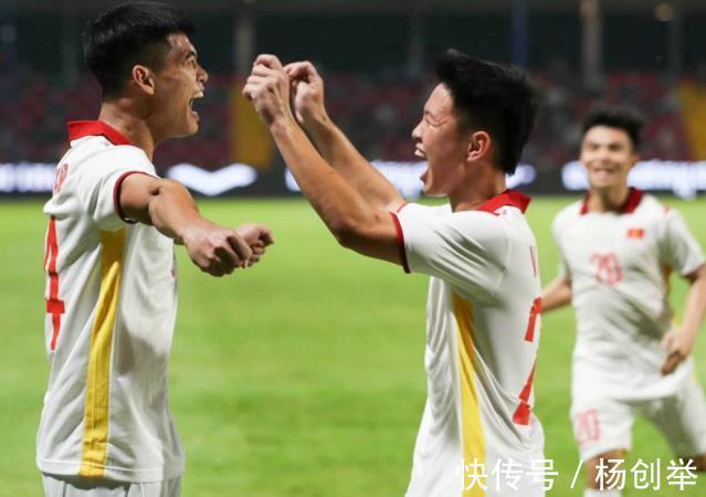 球迷|神奇!世界名帅在中超被批一无是处,转战东南亚4年打造最强一代