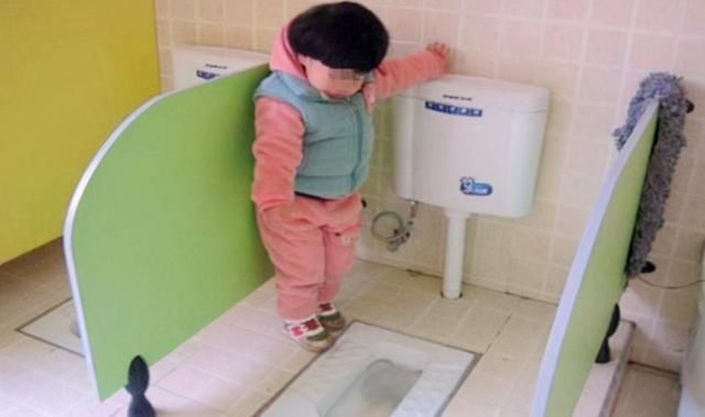 厕所|因学校厕所太臭,兄妹图文并茂上书校长,网友:文案比我还厉害