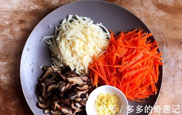 酱鸭块|比大鱼大肉都好吃的素鸭，食材简单，味道独特，拒绝不了的美味！