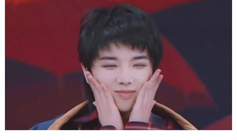 38份炒飯，55份燒烤，唱歌現(xiàn)場(chǎng)如練？被群嘲的華晨宇怎么了