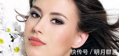 时间段|早上洗头和晚上洗头，哪一个对身体好？其实在这个时间段洗最合适