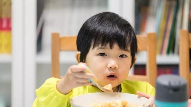 长高|这种食物吃一次7天不消化,很多家长还给孩子吃,难怪孩子不长个