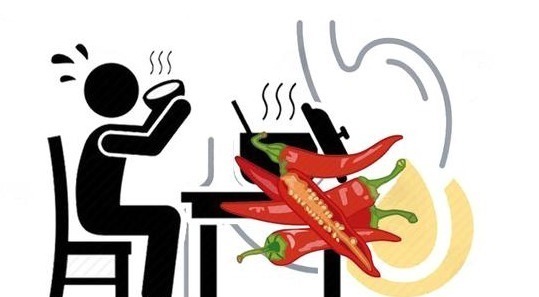 饮食习惯|高血压是吃出来的，医生再三叮嘱，四种食物早撤下餐桌，血压更稳