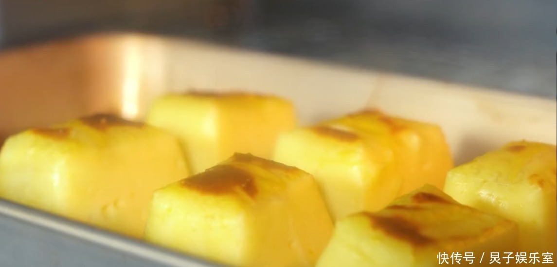 不妨留下你们|小编:今天教大家烤牛奶。网友歪头:牛奶怎么烤???