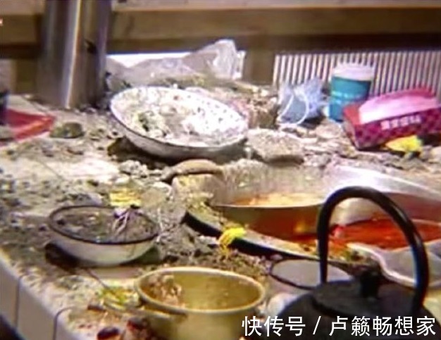 陳赫火鍋店再出事,天花板掉落砸傷、燙傷顧客,傷者索賠30萬(wàn)遭拒