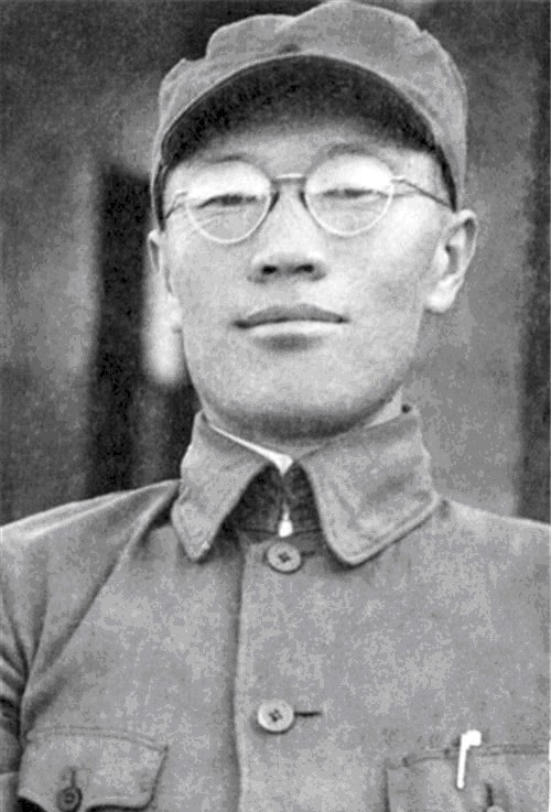 日军|他的脸被子弹击中,痊愈后对着镜子大笑:日军神枪手帮我美了容