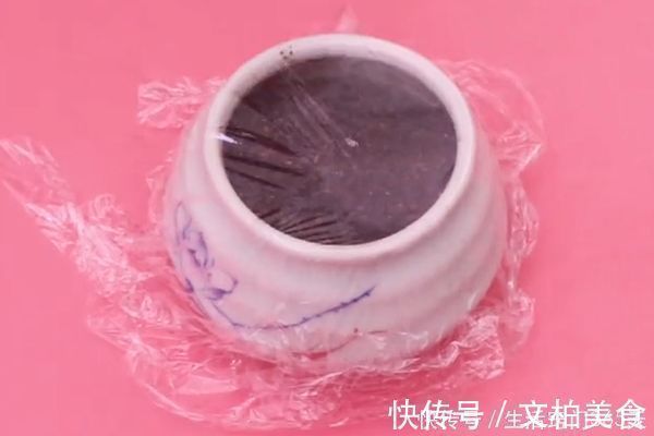 吃剩下的桃核,一个也别扔,废物利用太“值钱”了,你学会了吗?