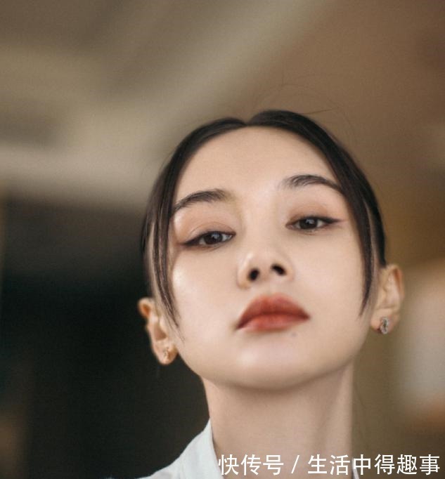 妆面 这些口红颜色也太适合秋冬了吧!不仅提气色,还显白又高级!