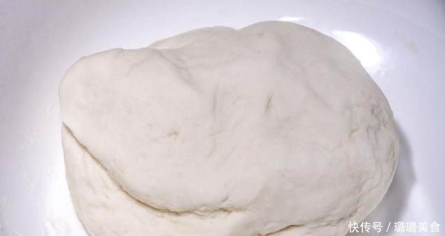 发面时加点它,10分钟就能发好面,蒸出的馒头又大又白,超级好