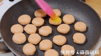 鸡块|不烤不炖不油炸，孩子每次都光盘！你试试这么做，味道脆嫩香软