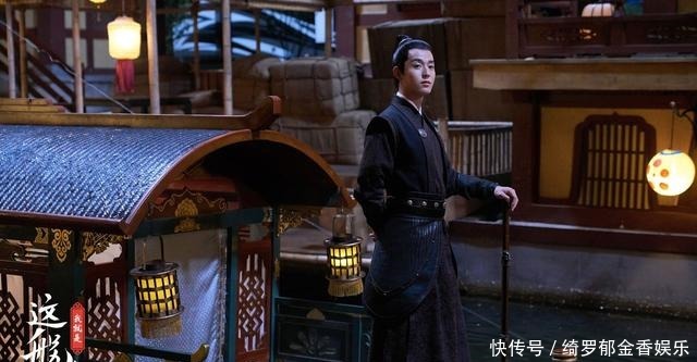 龚俊|张哲瀚让龚俊为他打call,赵薇是他老板,他还和关晓彤傅菁拍过戏