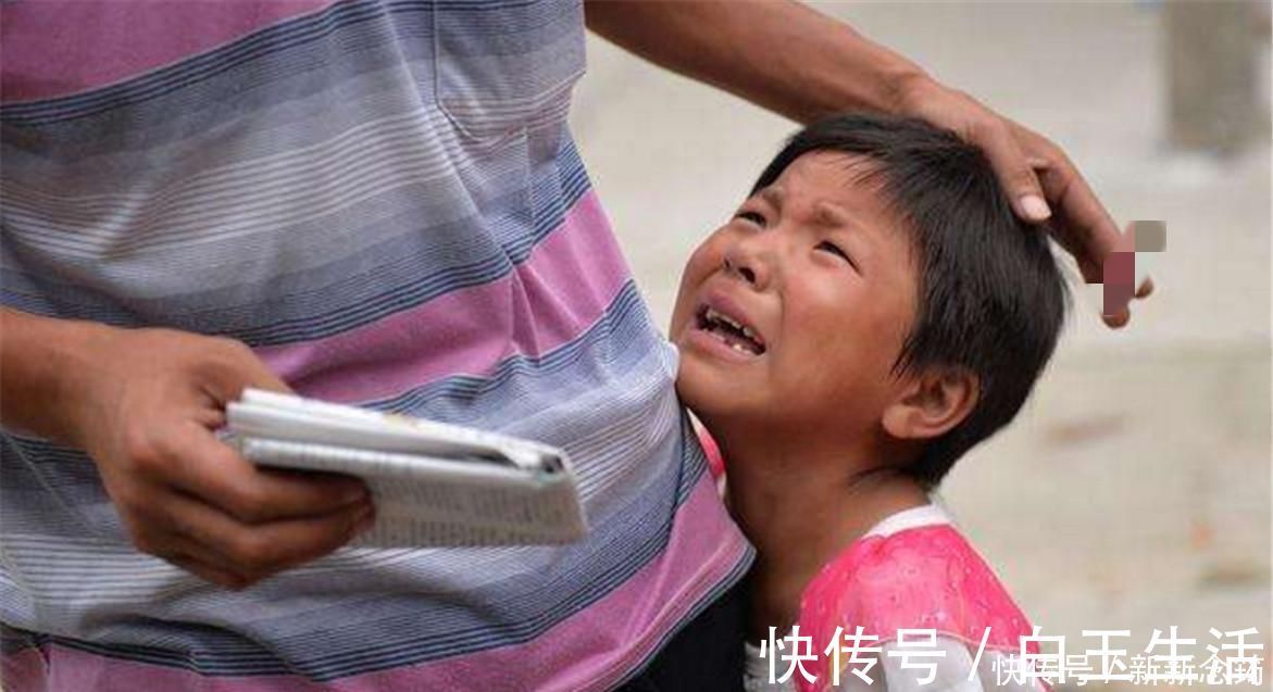 父母|孩子3个行为明明是缺爱，父母却骄傲地以为孩子是高情商，可悲