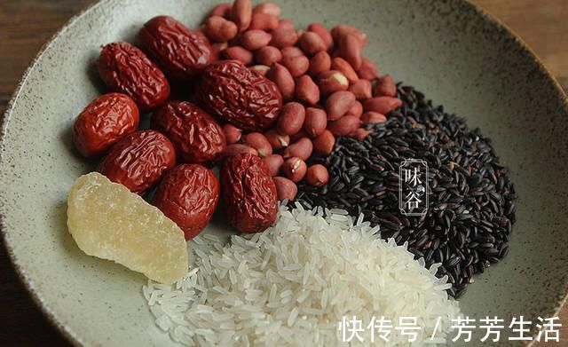 黑米补血粥|女人不想老得快，早餐喝这碗粥，面色红润不显老，比面膜还管用