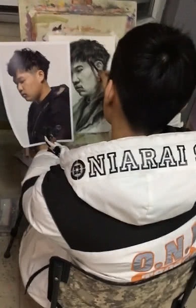 画室!为躲避老师检查卫生,美术生真的是丧心病狂,连地板都是画出来的