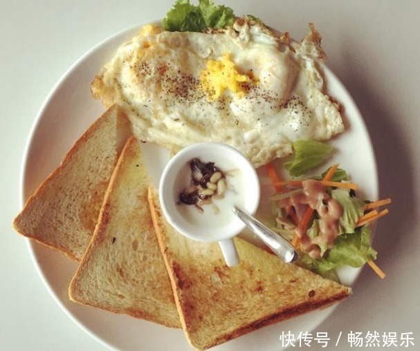 糖尿病早餐这样吃,保证全天血糖正常,既简单又营养