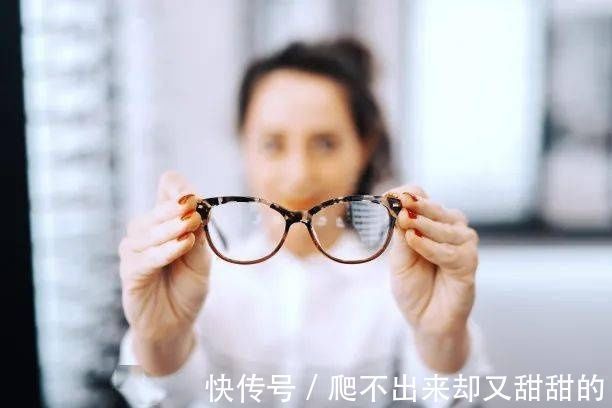 白浪|别给孩子玩手机了！近视的人越来越多，别让你的孩子成为其中一个！