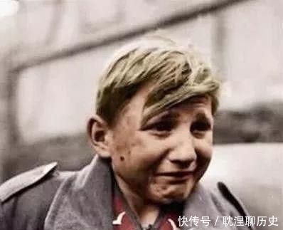 纳粹|著名的小纳粹被俘照被问想怎么死时,吓得痛哭,最后结局如何