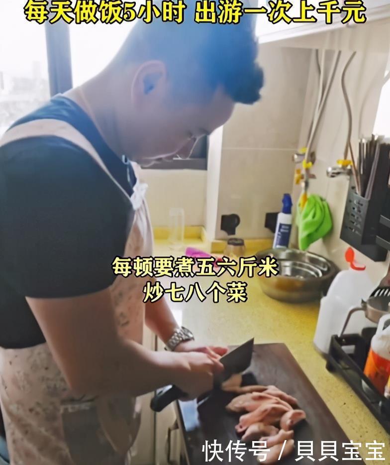 “豪横舅舅”带8个外甥过假期,吃饭排队出门,一顿能吃6斤米