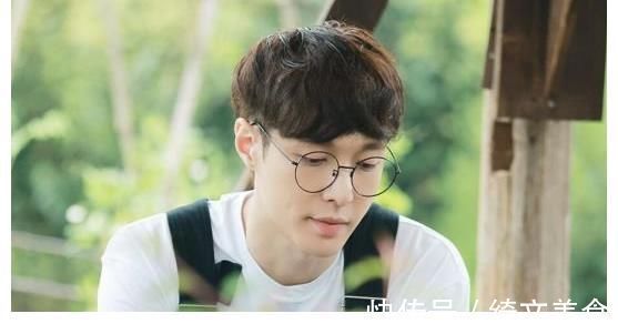 导演怕请不到那英来《向往5》, 张艺兴给她发微信几句话轻松搞定