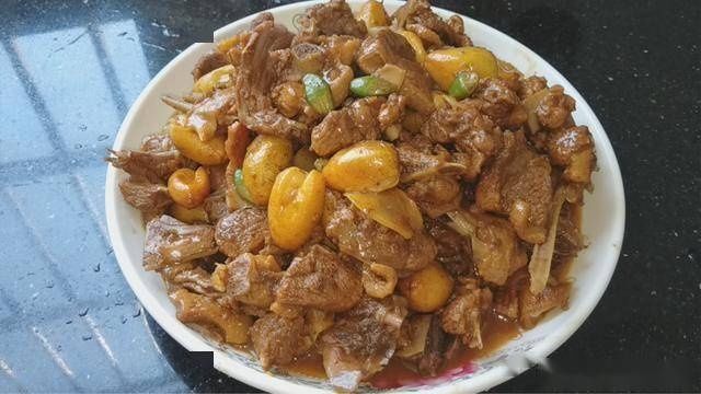 做好|客家人百吃不腻的黄皮鸭做法,关键一步做好,清香开胃没一点腥味