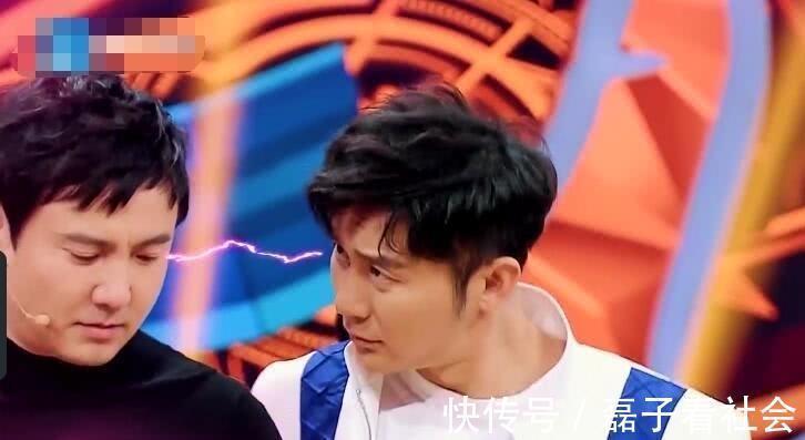 沈腾舞台尬舞，却突发“意外”，谁注意李晨当时的反应？路转粉