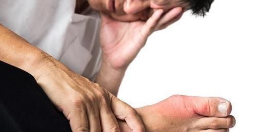 尿酸“克星”已经发现,只需坚持泡水喝,就可以让痛风离你远远的