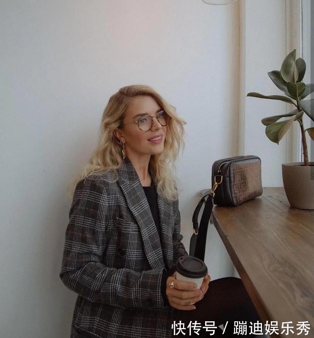单品 格纹西装如何搭这四种搭配教你做潮流风向标!
