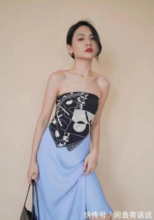 简约感|中国大妈挥舞的丝巾,被时髦精裹身上当衣服穿,完全不一样的味道