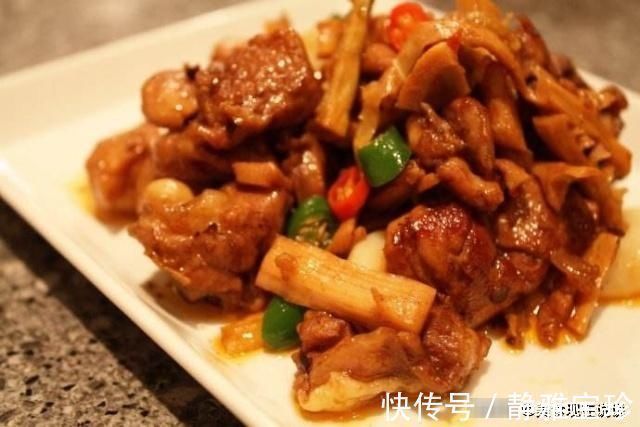 鸡肉焯水一煮就老?大厨:少加了这一样,难怪鸡肉又老又柴不入味