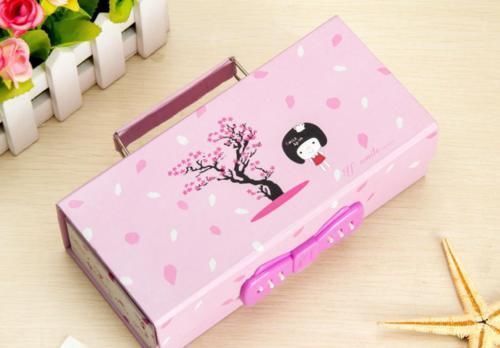 学校|只给女儿买“最便宜”文具的妈妈:实在没招了,一带去学校就被偷