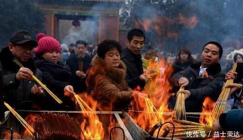 去寺庙烧香礼佛时,有五个禁忌你知道吗?不清楚的可以看看!