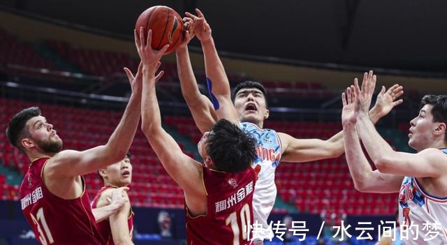 费尔德|CBA排名浙江逆转新疆稳前四!山西爆冷跌出前六,吉林绝杀深圳