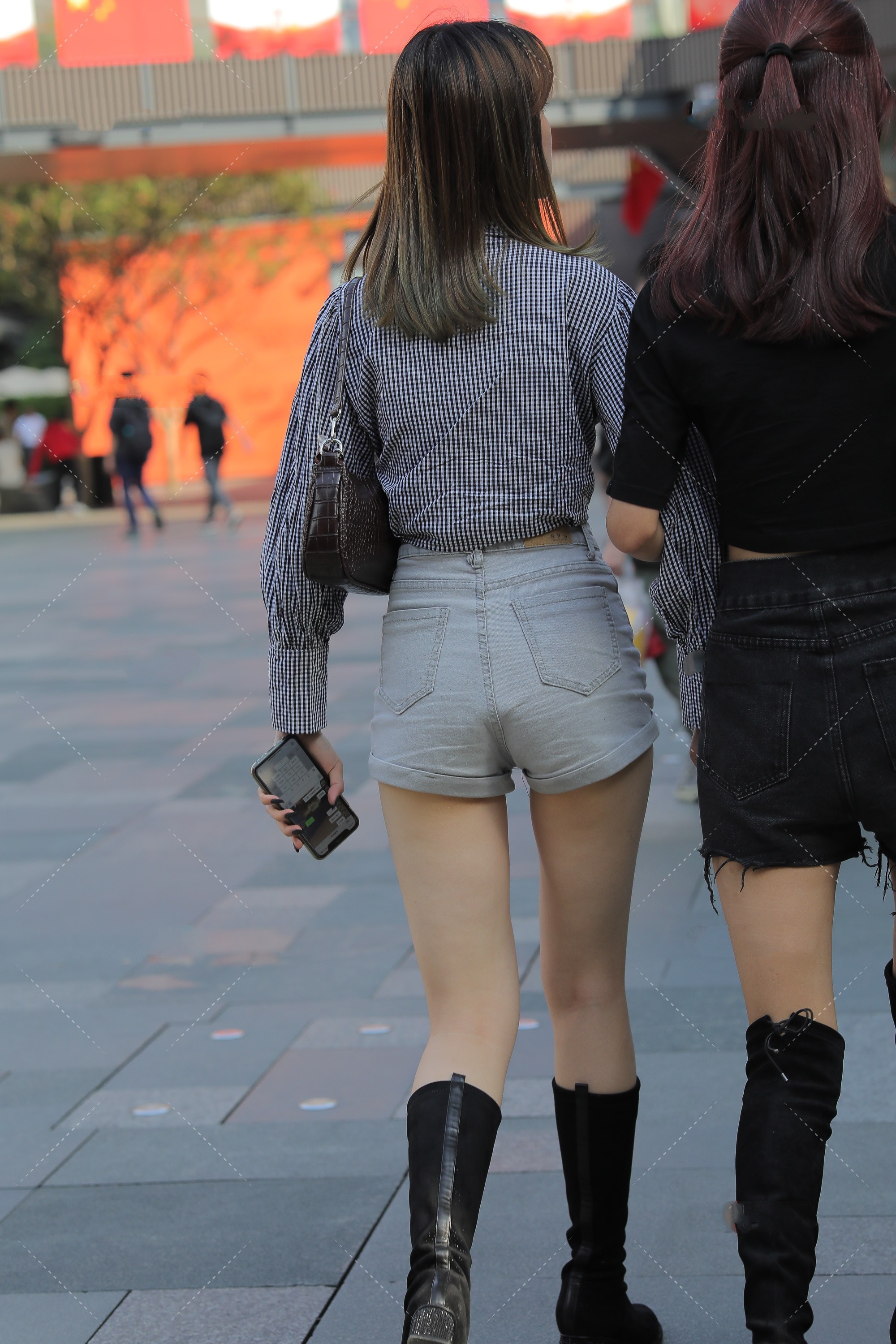 时尚|裤子和长筒靴, 时尚又摩登, 靓丽显眼