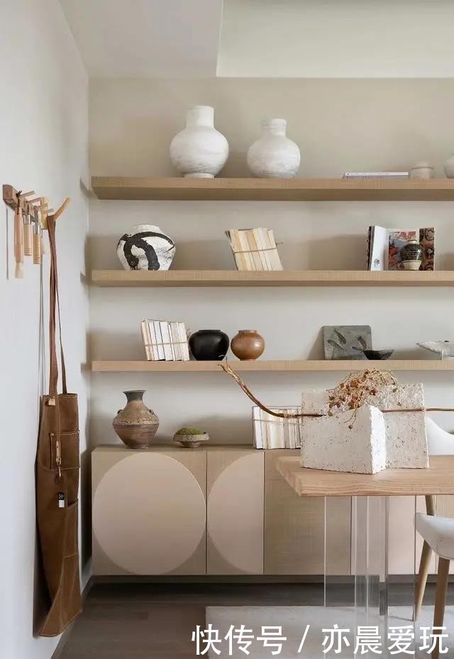 阳台|128㎡三室户,半包式玻璃墙阳台,将日式美学和生活感完美融合