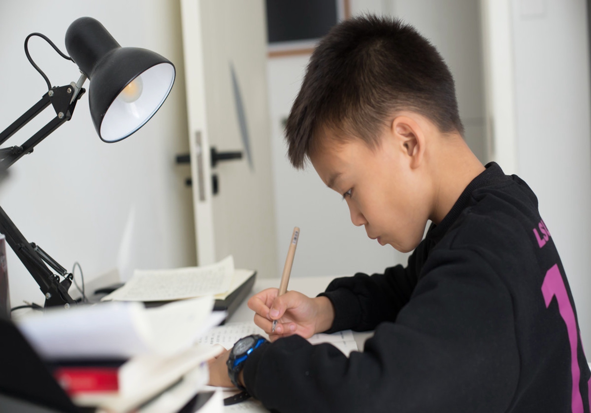 妈妈|“爸爸很努力了,为啥我们还是穷”妈妈的回答,是听过的最美答案