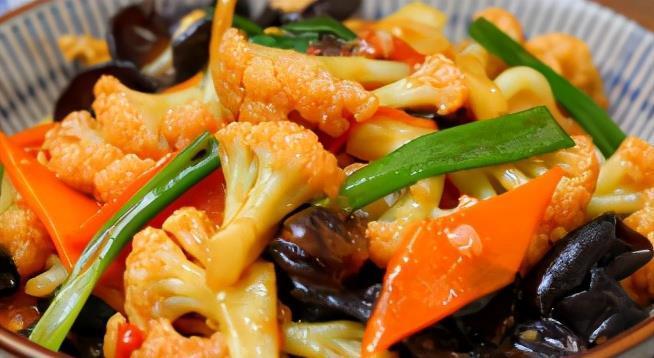 适合孩子吃的一道素菜,比肉好吃,3元能吃一大盘,咋吃都不够